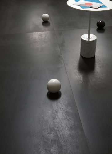 Metaline Iron Metal Look Porcelain