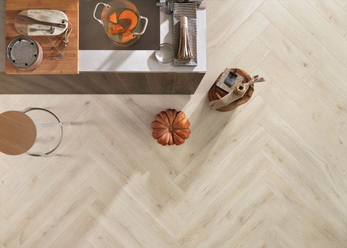 Alnus Puro Timber Look Porcelain Tile