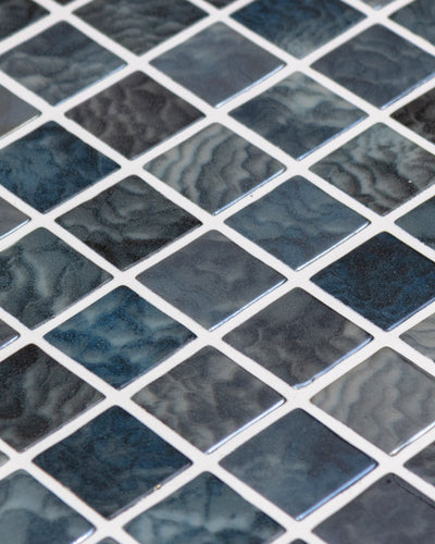 Aqualuxe Arrecife Iridis Grey Mosaic Tile